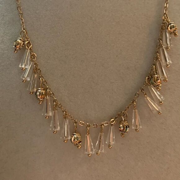 New York and Company gold necklace - Picture 1 of 3